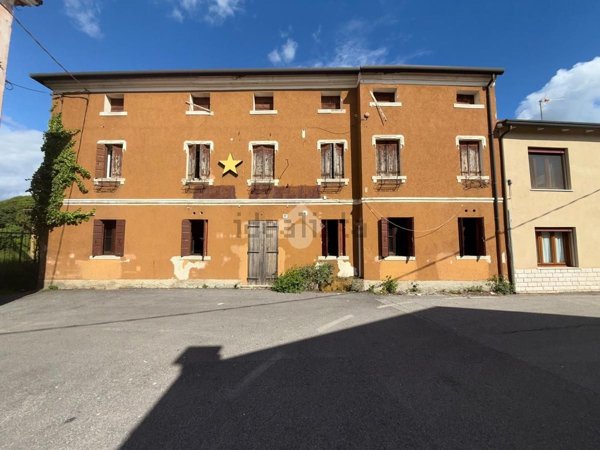 casa indipendente in vendita a Tombolo