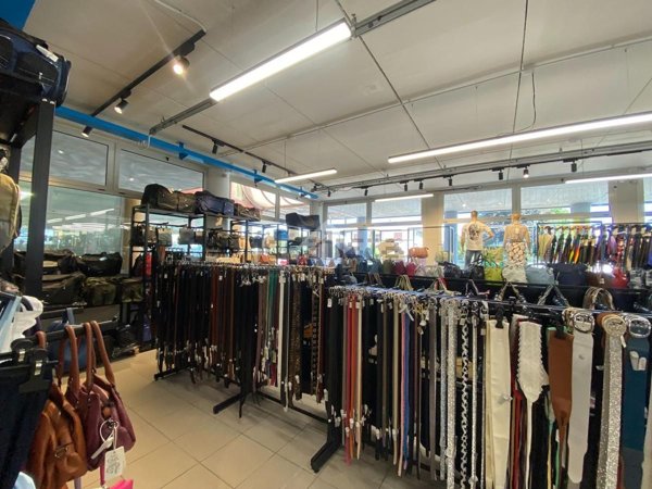 negozio in vendita a Tombolo