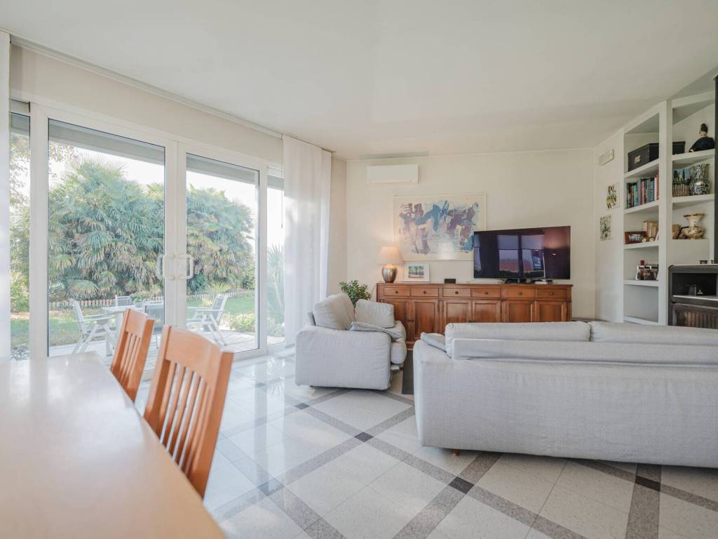 casa indipendente in vendita a Tombolo