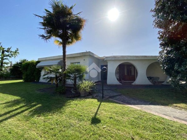 casa indipendente in vendita a Tombolo