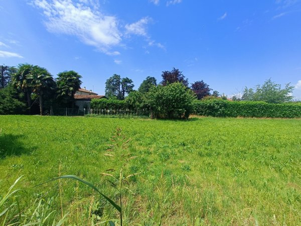 terreno edificabile in vendita a Tombolo
