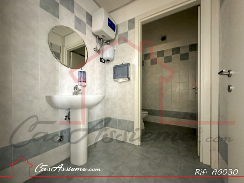 negozio in vendita a Tombolo