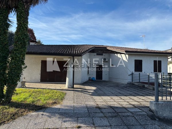 casa indipendente in vendita a Tombolo