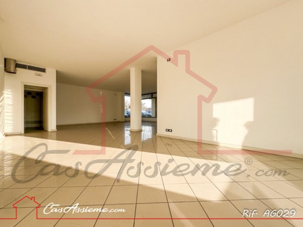 negozio in vendita a Tombolo