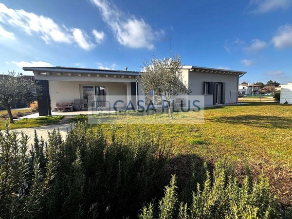 casa indipendente in vendita a Tombolo