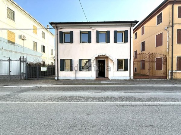 casa indipendente in vendita a Tombolo