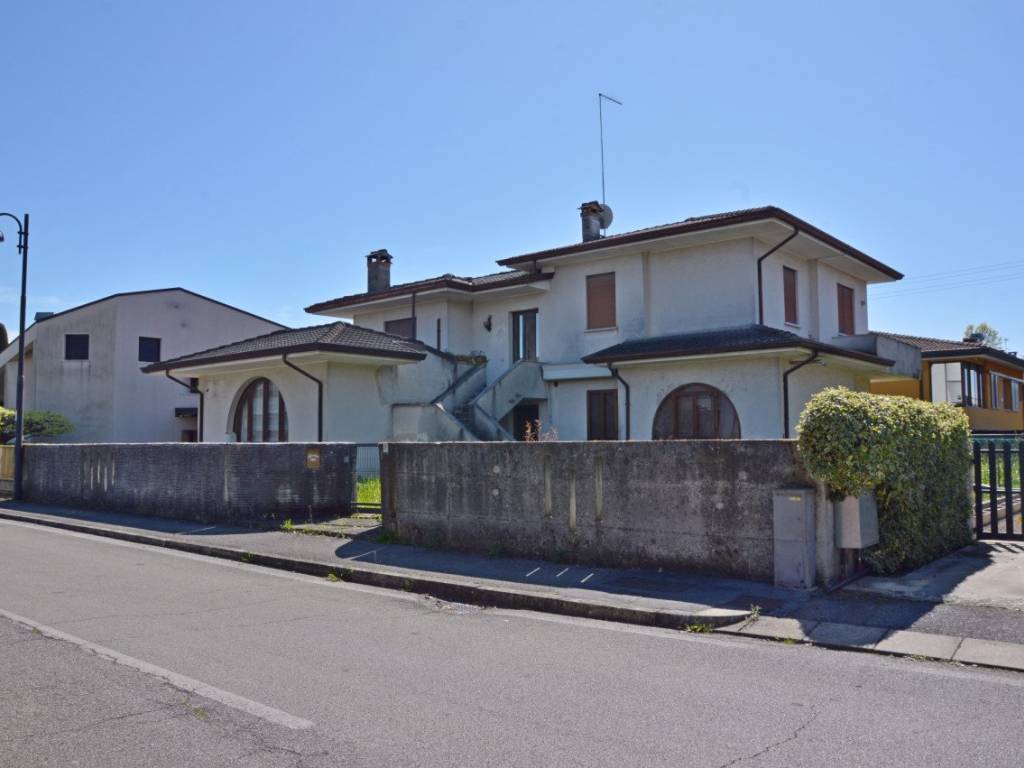 casa indipendente in vendita a Tombolo