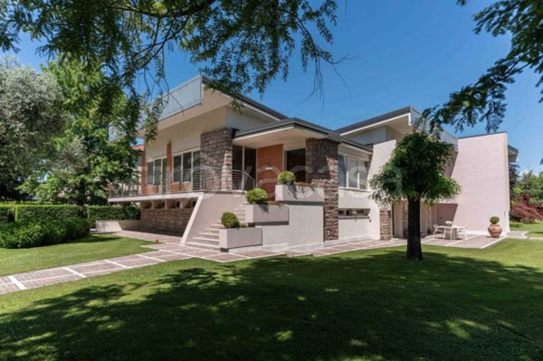 casa indipendente in vendita a Tombolo