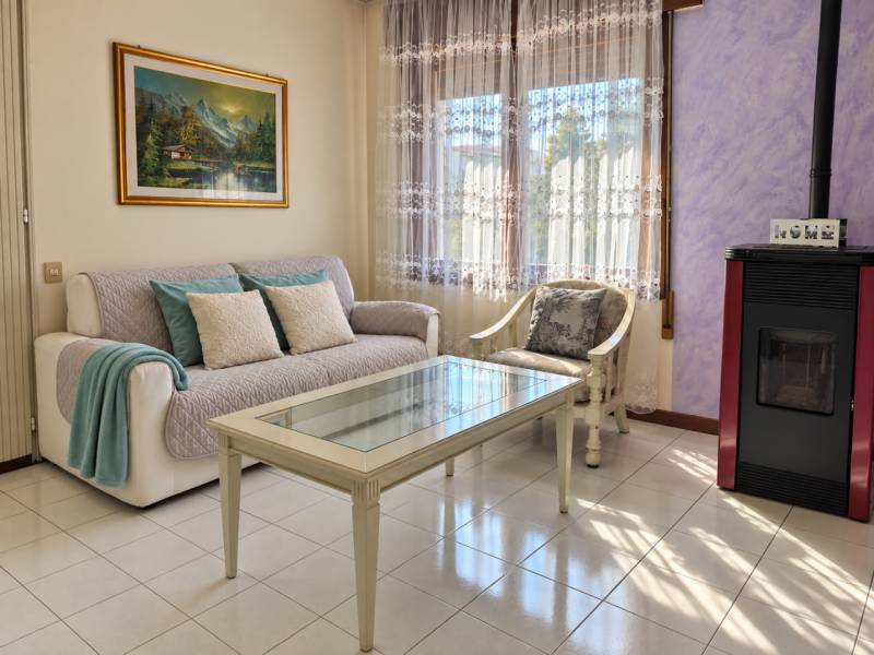 casa indipendente in vendita a Tombolo