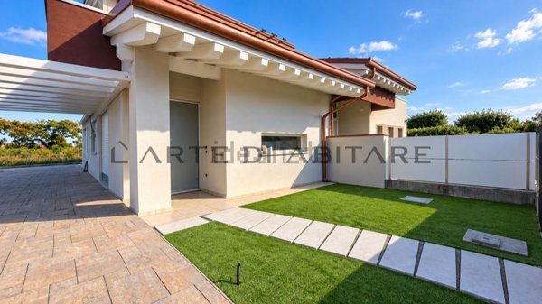 casa indipendente in vendita a Tombolo in zona Onara