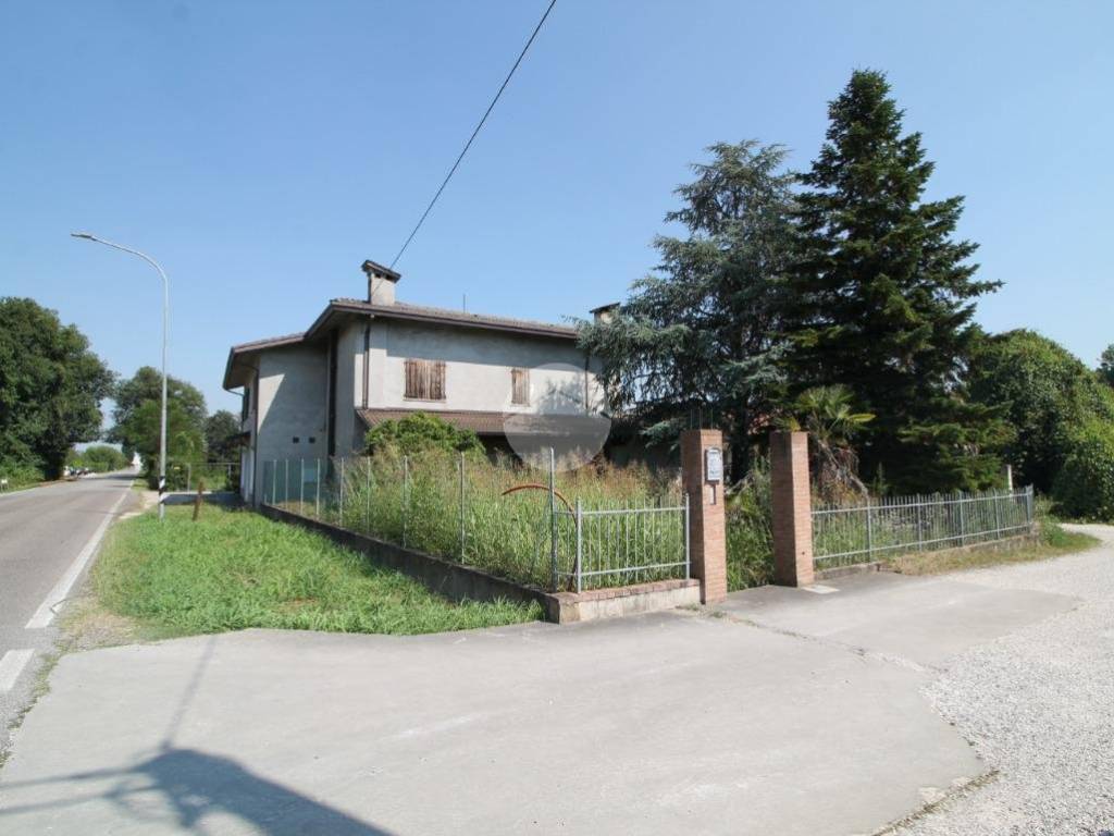 casa indipendente in vendita a Torreglia