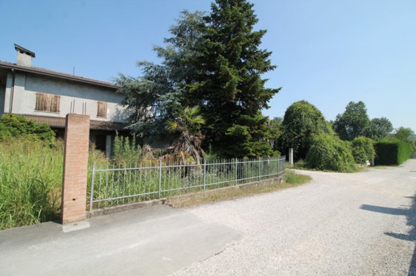 casa indipendente in vendita a Torreglia