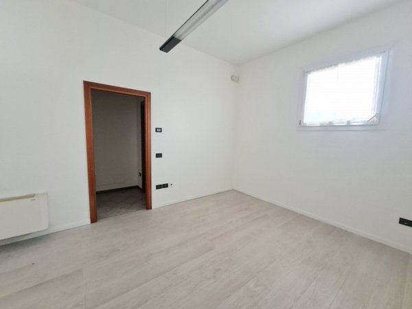 negozio in vendita a Torreglia
