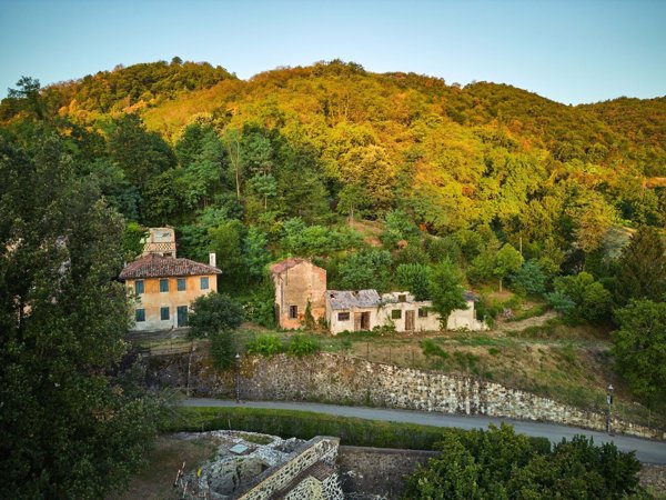 casale in vendita a Torreglia