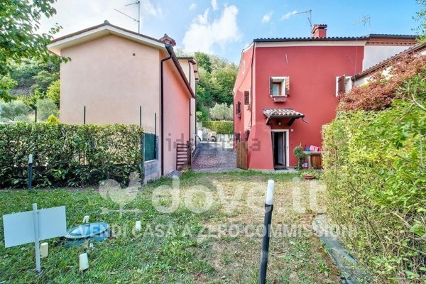 casa indipendente in vendita a Torreglia