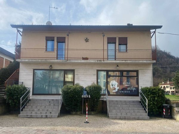 appartamento in vendita a Torreglia