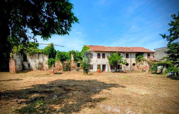 casale in vendita a Torreglia