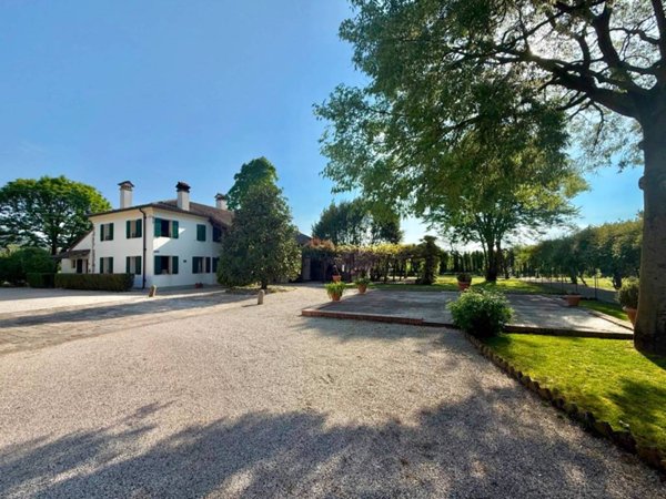 casa indipendente in vendita a Torreglia