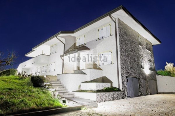 casa indipendente in vendita a Torreglia