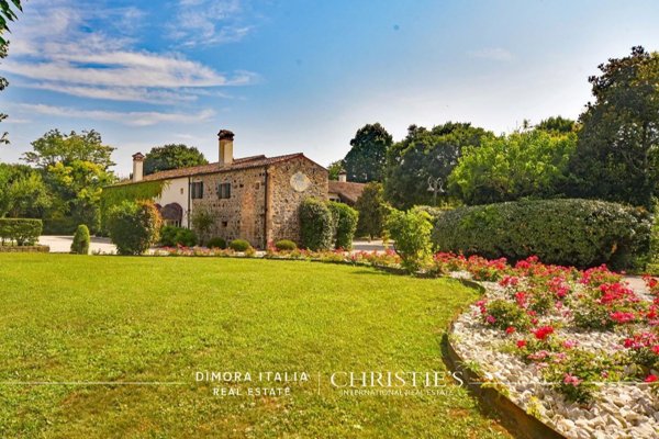 casa indipendente in vendita a Torreglia