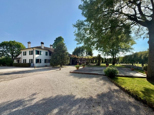 casa indipendente in vendita a Torreglia