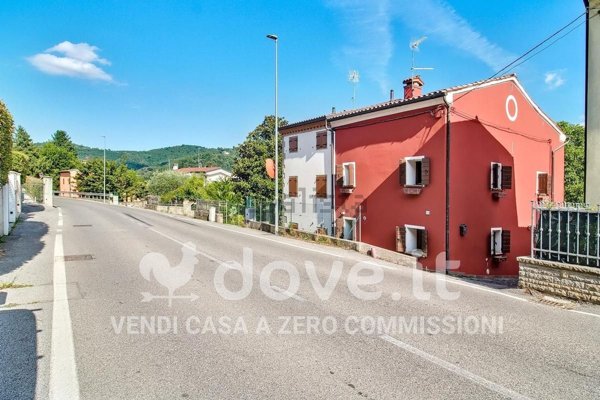 casa indipendente in vendita a Torreglia