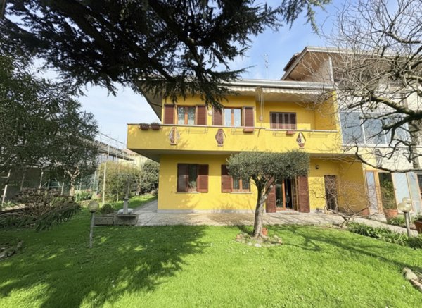 casa indipendente in vendita a Torreglia