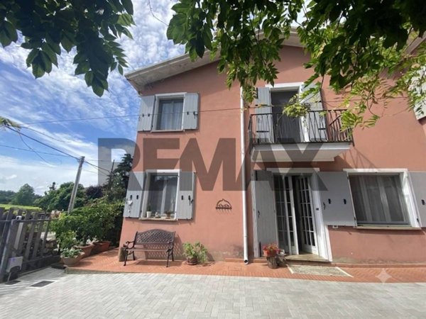casa indipendente in vendita a Torreglia
