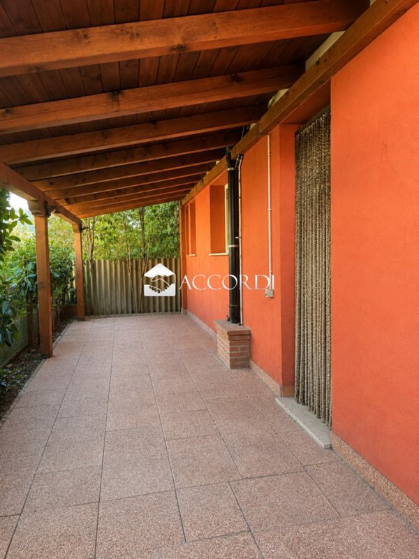 casa indipendente in vendita a Torreglia in zona Luvigliano