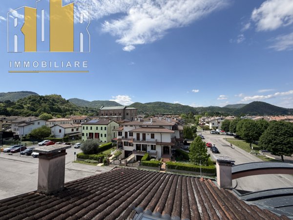 appartamento in vendita a Torreglia in zona Luvigliano