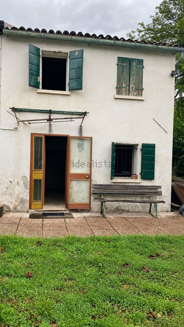 casa indipendente in vendita a Torreglia in zona Luvigliano