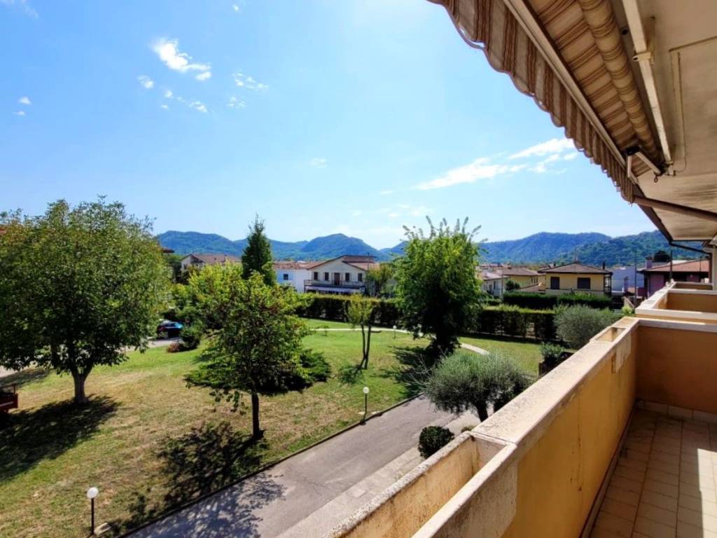 casa indipendente in vendita a Torreglia in zona Luvigliano