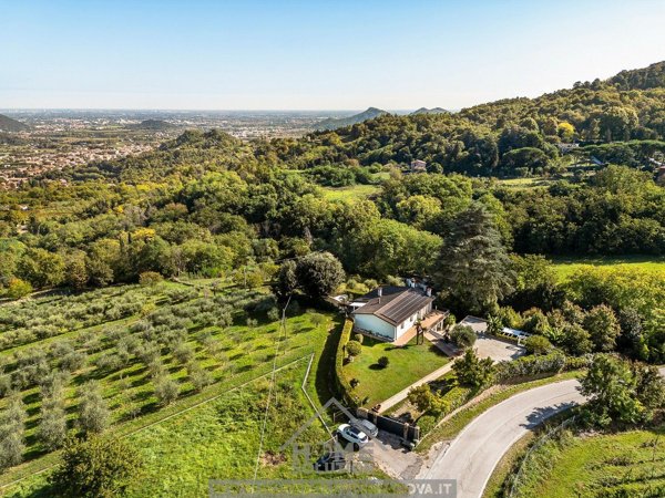 casa indipendente in vendita a Torreglia in zona San Daniele