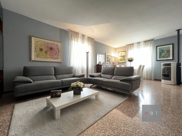casa indipendente in vendita a Trebaseleghe in zona Fossalta