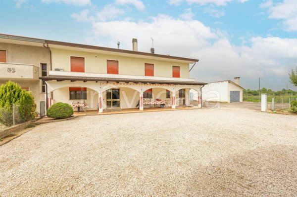 casa indipendente in vendita a Trebaseleghe