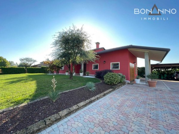 casa indipendente in vendita a Trebaseleghe in zona Fossalta
