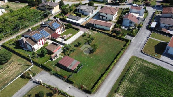 terreno edificabile in vendita a Trebaseleghe