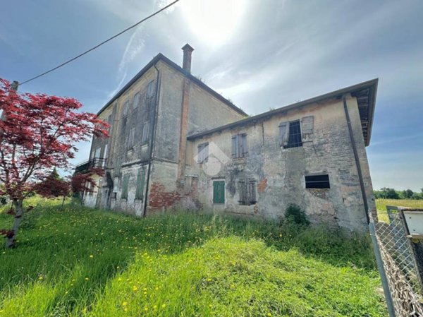 casa indipendente in vendita a Trebaseleghe in zona S.Ambrogio