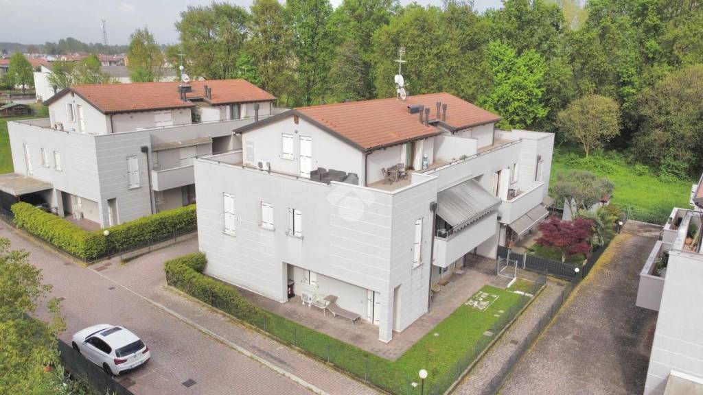 appartamento in vendita a Trebaseleghe in zona Fossalta
