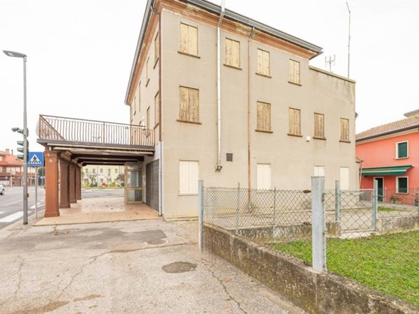 casa indipendente in vendita a Trebaseleghe in zona Fossalta