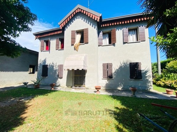 casa indipendente in vendita a Trebaseleghe