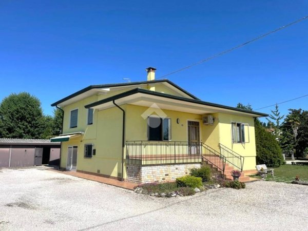 casa indipendente in vendita a Trebaseleghe in zona Fossalta