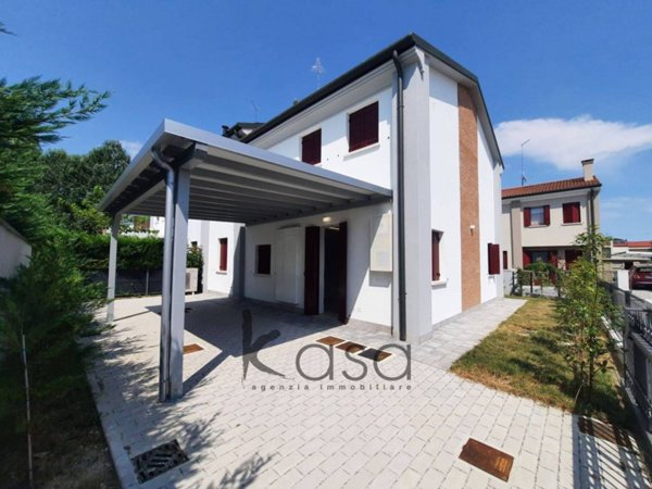 casa indipendente in vendita a Trebaseleghe