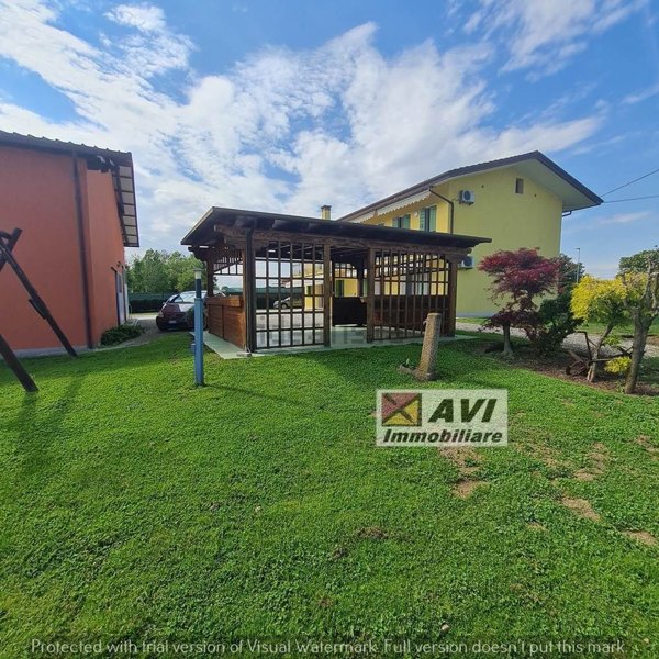casa indipendente in vendita a Trebaseleghe in zona S.Ambrogio