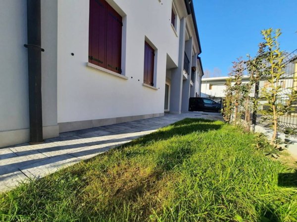casa indipendente in vendita a Trebaseleghe