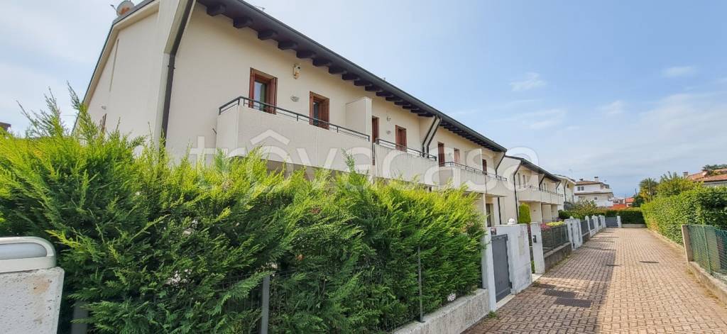 casa indipendente in vendita a Trebaseleghe