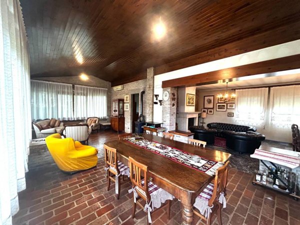 casa indipendente in vendita a Trebaseleghe