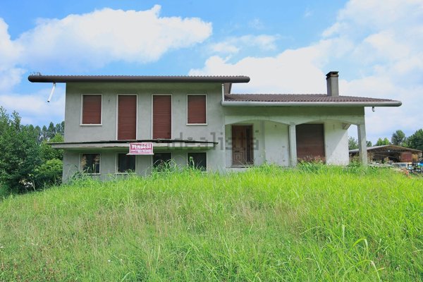 casa indipendente in vendita a Trebaseleghe
