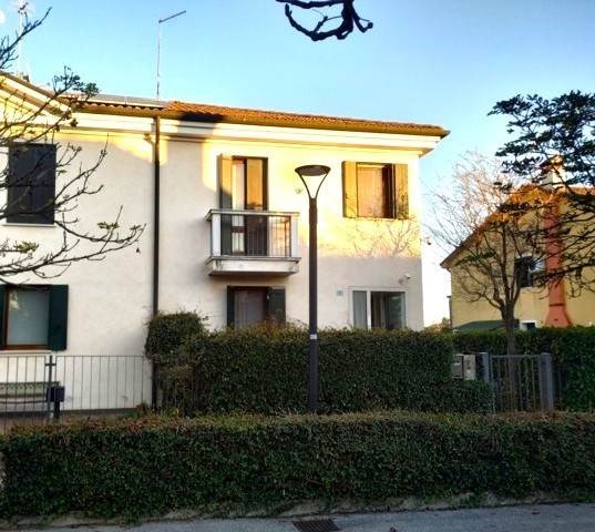 casa indipendente in vendita a Trebaseleghe in zona S.Ambrogio