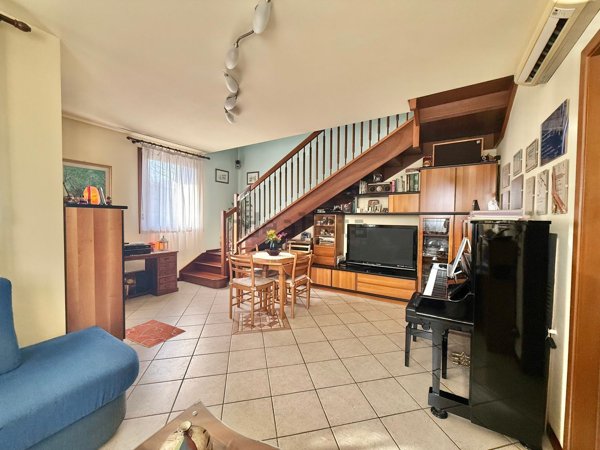 casa indipendente in vendita a Trebaseleghe